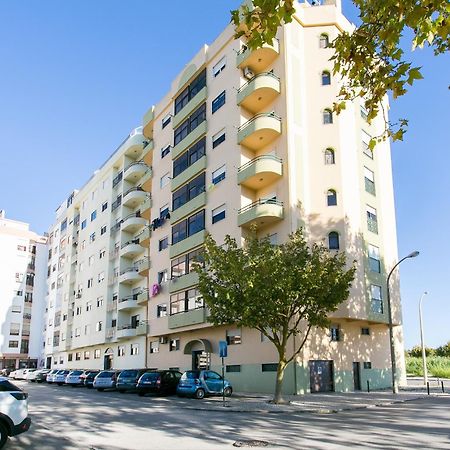 Apartamento Central Setubal Sossegado E Com Luz 外观 照片